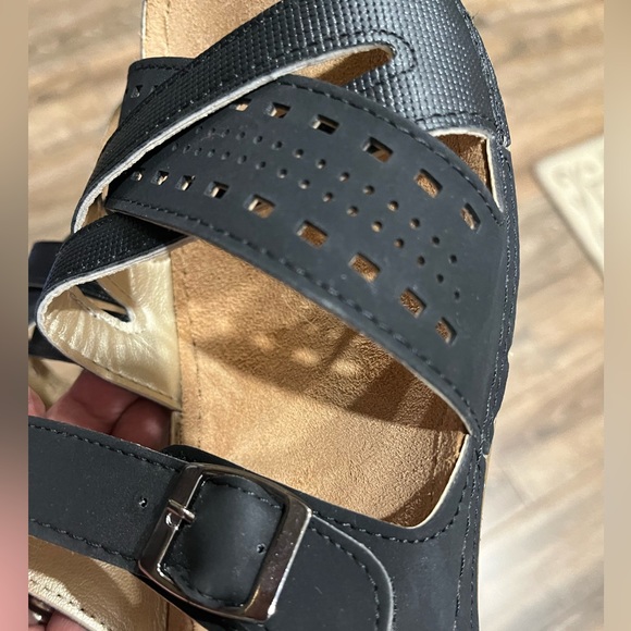 NWOT FLEXUS by Spring Step black open toe comfort wedge sandals - Picture 9 of 11